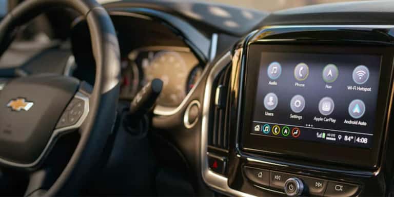 2023 Chevy Traverse interior technology