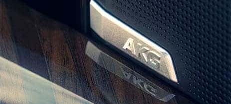 AKG* STUDIO REFERENCE SURROUND
