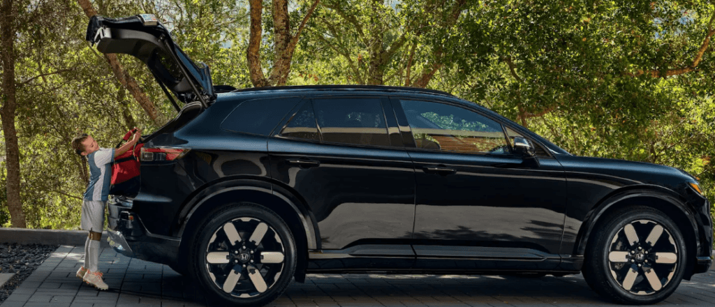 2025 Honda Prologue Loading