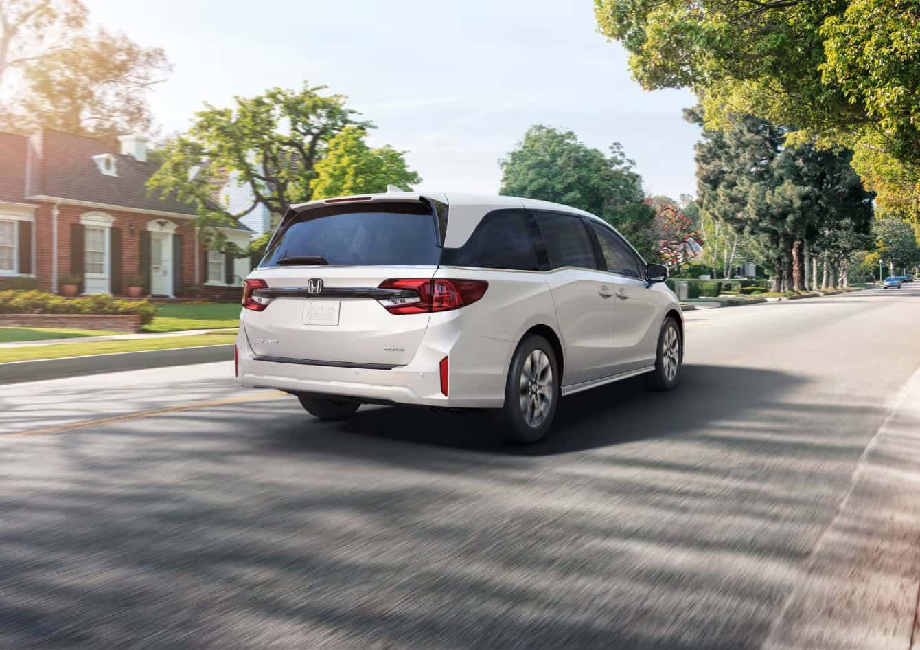 2025 Odyssey driving through Bowling Green KY