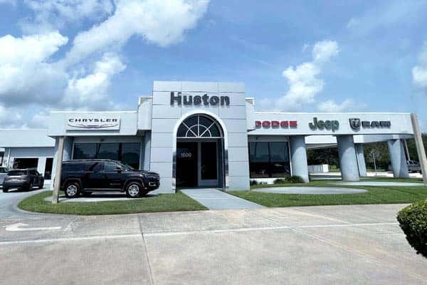Huston Chrysler Dodge Jeep Ram — highest-rated CDJR dealership near Avon Park FL
