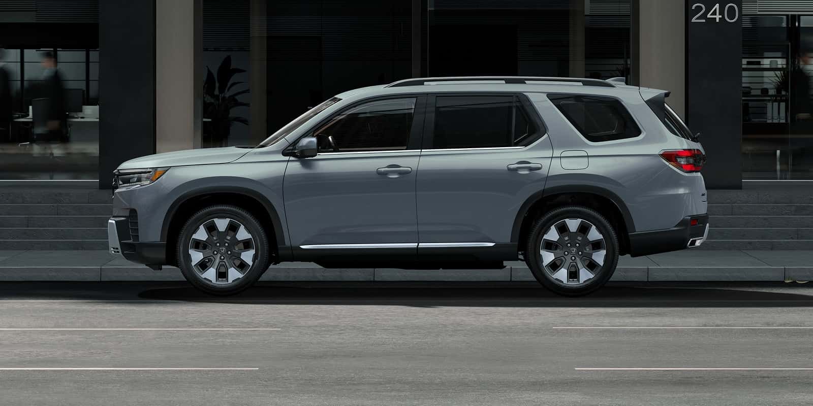 2026 Honda Pilot Silver Urban Driving