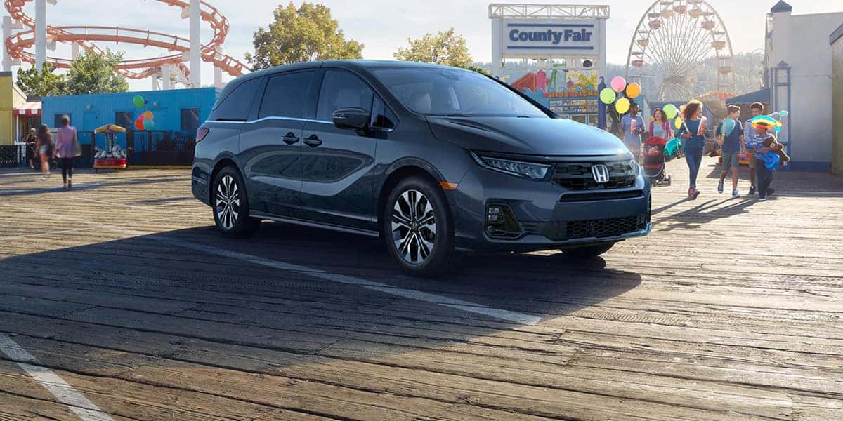 2027 Honda Odyssey Front Three-Quarter View