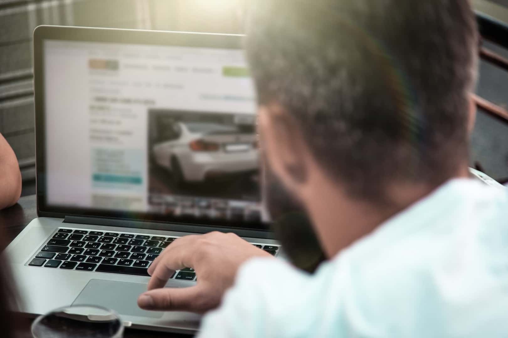 Used Car Dealer 