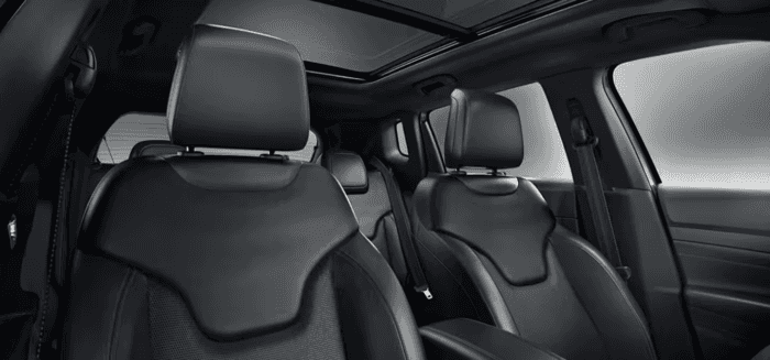 2025 Jeep Compass interior