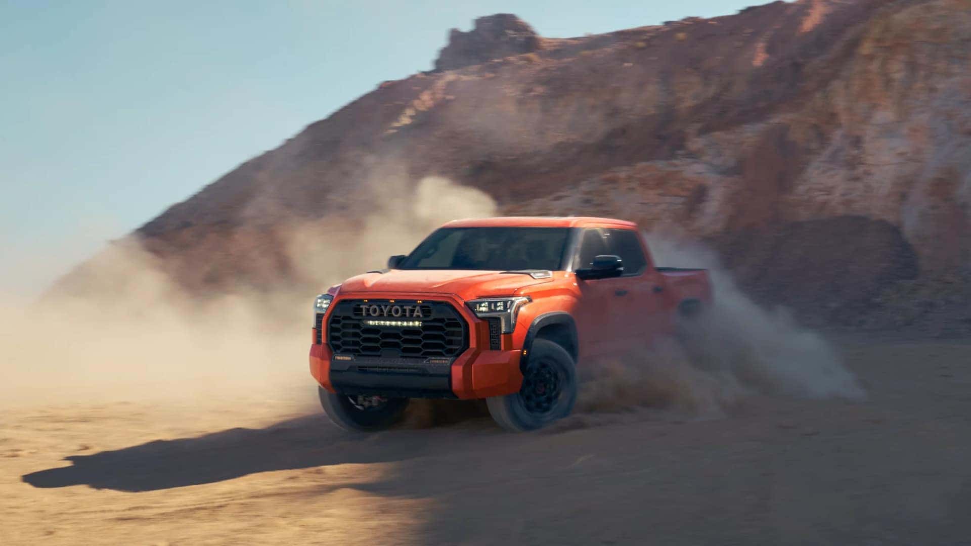 Tundra Hybrid Exterior Front