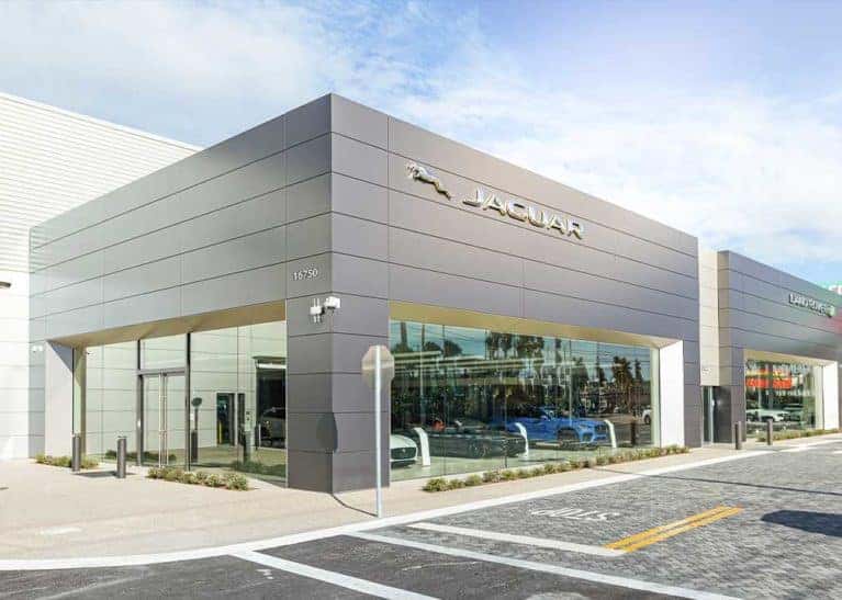 WARREN HENRY AUTO GROUP OPENS JAGUAR SOUTH DADE Warren Henry Auto Group