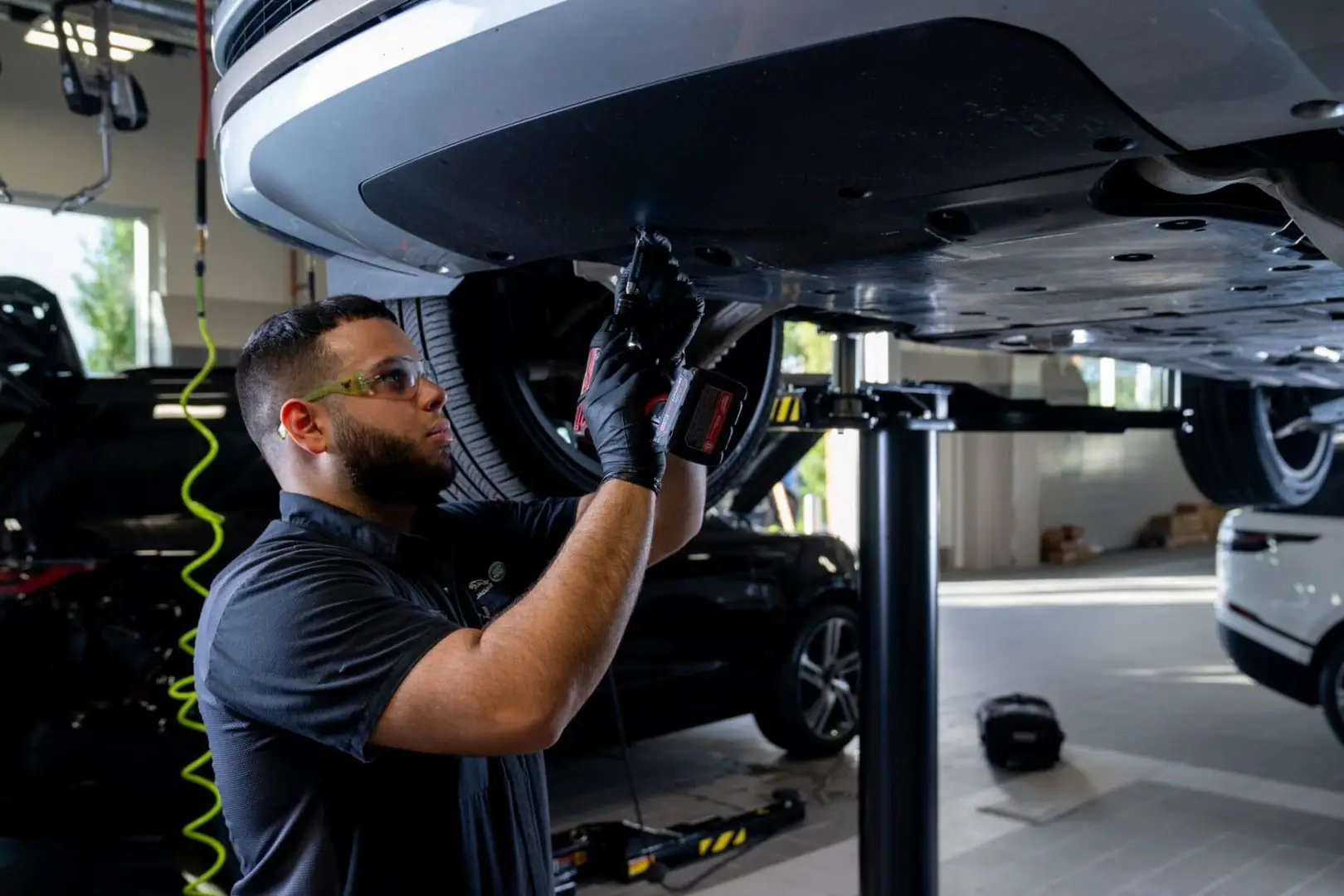 EXPERIENCE REMARKABLE SERVICE AT JAGUAR LAND ROVER WEST BROWARD ...