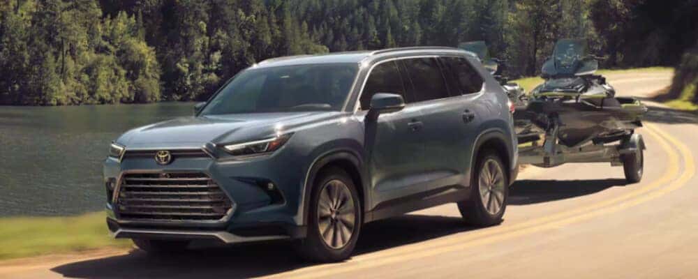 How Much Can a Toyota Grand Highlander Tow? | Woburn Toyota